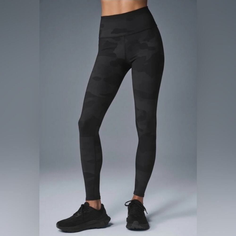 Alo Vapor Camo High Rise Leggings Size Small